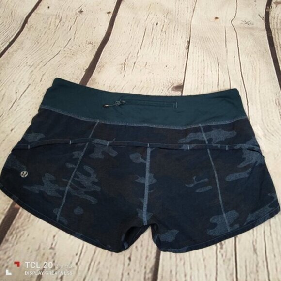 Lululemon Lotus Camo Oil Slick Speed Shorts sz 2 Alberta Lake - Picture 3 of 7